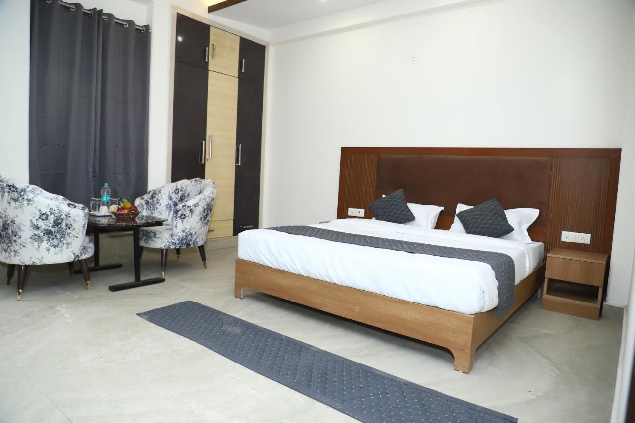 Lyf Corporate Suites - Noida Sector 19 외부 사진