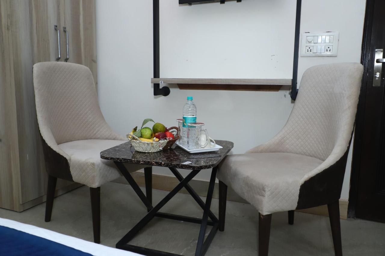 Lyf Corporate Suites - Noida Sector 19 외부 사진