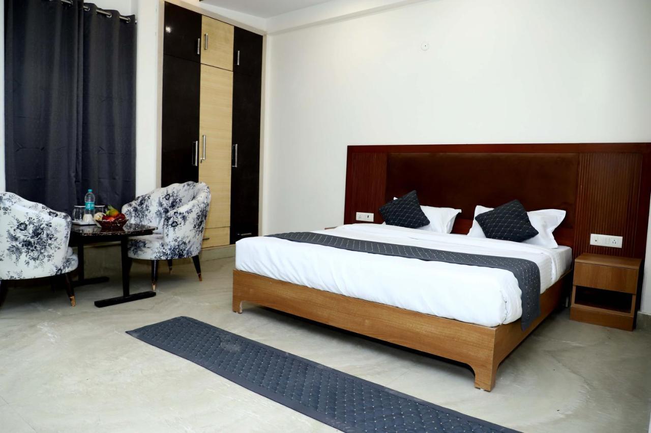 Lyf Corporate Suites - Noida Sector 19 외부 사진
